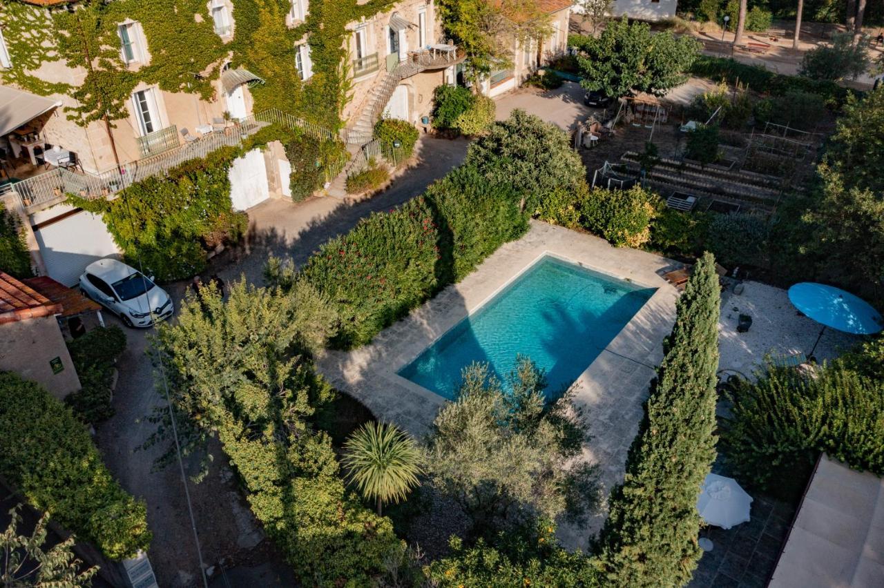Les Chambres Du Lavoir Vert Tourbes Екстериор снимка